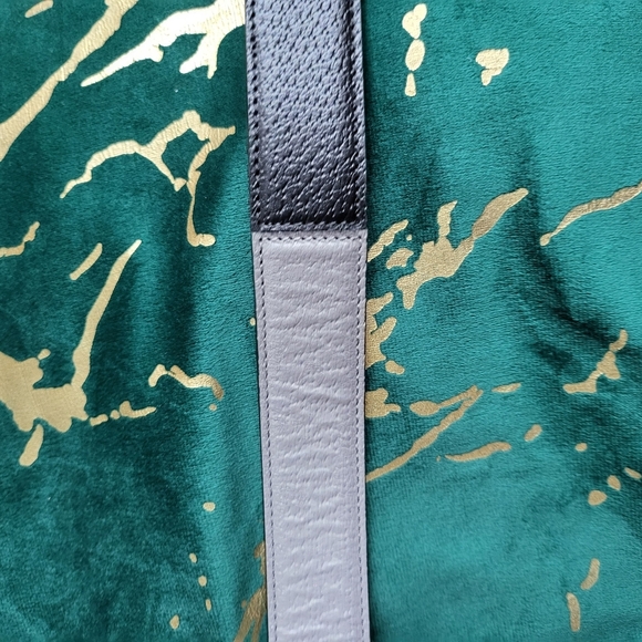 Gucci Black and Gray Leather Belt - Picture 7 of 8